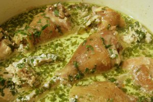 Carne de pasare in sos de smantana