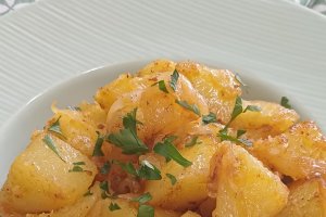 Cartofi lionezi - Reteta simpla si gustoasa de post