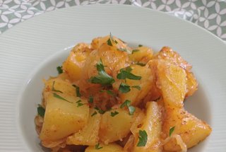 Cartofi lionezi - Reteta simpla si gustoasa de post