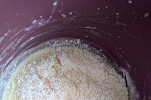 Chec Pina Colada - Pufos, aromat si usor de facut