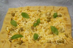 Tarta cu porumb si mozzarella - Aperitivul gustos si satios