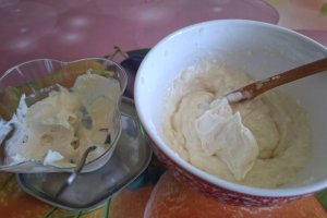 Sos de usturoi cu smantana - pur si simplu delicios