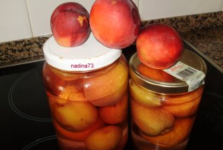 Compot de nectarine