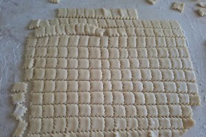 Crackers cu mac - Rețeta gustoasă de casă