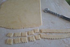 Crackers cu mac - Rețeta gustoasă de casă