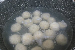 Papanasi fierti - Reteta gustoasa si usoara