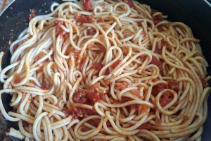 Spaghete cu ton - Reteta simpla si gustoasa