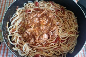 Spaghete cu ton - Reteta simpla si gustoasa