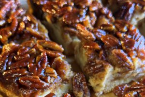 Prăjitura răsturnată cu mere și nuci pecan - Deliciul care te va cuceri prin gust și textură