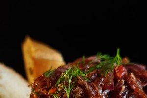 Cremă de brânză cu marar și dulceață de ceapă cu bacon - Explozie de gusturi și arome