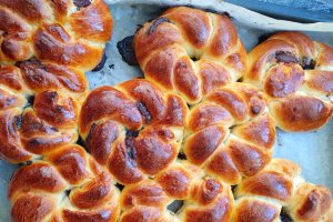 Chifle cu nutella - Fragede, aromate si pline de crema