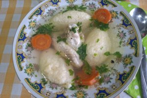 Supa de pui cu galuste de gris – Buna ca la mama acasa