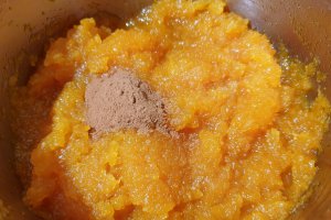 Prajitură cu dovleac plăcintar și bezea cu nuci - Deliciu de toamnă