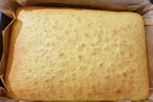 Prajitură cu dovleac plăcintar și bezea cu nuci - Deliciu de toamnă