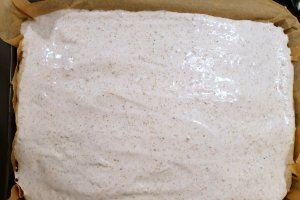 Prajitură cu dovleac plăcintar și bezea cu nuci - Deliciu de toamnă