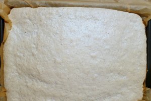 Prajitură cu dovleac plăcintar și bezea cu nuci - Deliciu de toamnă
