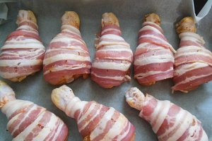 Copanele de pui in bacon - Reteta rapida la cuptor