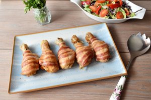 Copanele de pui in bacon - Reteta rapida la cuptor