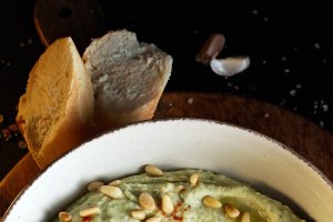 Pastă de fasole cu avocado - Rețeta simplă de post