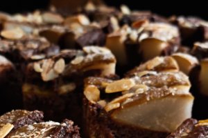 Prăjitura cu pere și cacao - Delicioasă și pufoasă
