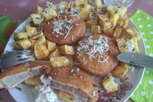 Rondele de ceapa pane, la tigaie – delicioase si simplu de facut