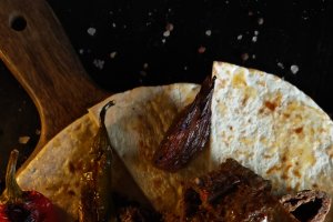Kebab la tavă - Rețeta rapidă și delicioasă care a cucerit internetul