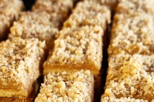 Prăjitura cu foi și cremă caramel - Deliciul aromat care te cucerește