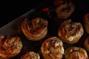 Rulouri cu cremă de brânză și somon - Aperitiv rapid și gustos