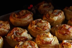 Rulouri cu cremă de brânză și somon - Aperitiv rapid și gustos