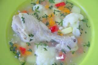 Ciorba de pui cu legume
