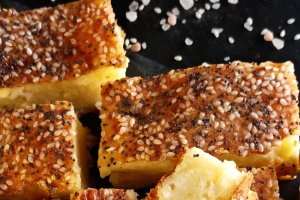 Plăcintă cu telemea și mozzarella - Rapidă și gustoasă