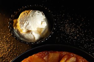 Tartă Tatin - Desertul cu mere simplu și delicios