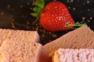 Bezele moi cu căpșuni - Desertul rapid și delicios