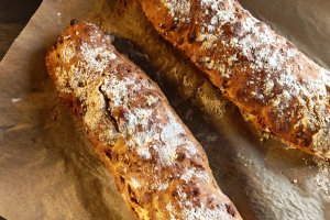 Baghetă cu ceapă crocantă - Rețeta de pâine care te cucerește prin savoare