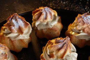Mini eclere cu cremă de fistic - Desertul delicios care te va cuceri