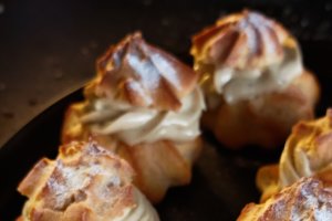 Mini eclere cu cremă de fistic - Desertul delicios care te va cuceri