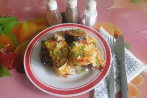 Gratin de vinete cu cartofi si cascaval – Savuros si simplu de facut