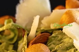 Dressing cu avocado și iaurt grecesc - Sosul perfect pentru salate
