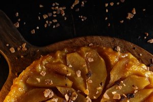 Tarta Tatin cu înghețată - Desertul care te cucerește