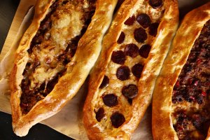 Pide turcești  – Rețeta pas cu pas