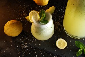 Limonadă cu pepene galben și mentă - Deliciu de vară răcoritor și savuros
