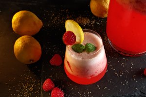 Limonadă cu căpșuni și mango - Savuroasă și răcoritoare